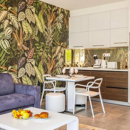 Mf Silverbeach Apartment Siofok